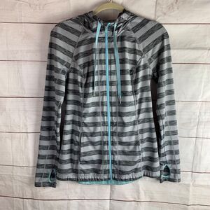 LUKKA Grey Blue Zip Stretch Sport Athletic Hoodie Medium 8 Hood thumbhole Pocket